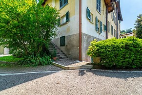 Tremezzo Cozy Studio by Wonderful Italy