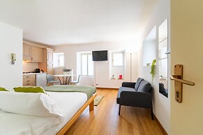 Tremezzo Cozy Studio by Wonderful Italy