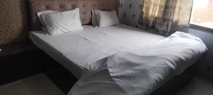 Virendra Palace Guest House