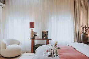 The Burgundy - Boutique B&B