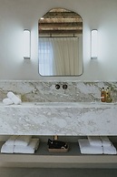 The Burgundy - Boutique B&B