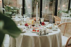 The Burgundy - Boutique B&B