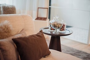 The Burgundy - Boutique B&B