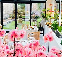 The Burgundy - Boutique B&B