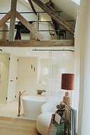 The Burgundy - Boutique B&B