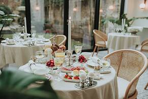 The Burgundy - Boutique B&B