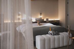 The Burgundy - Boutique B&B