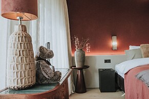 The Burgundy - Boutique B&B