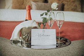 The Burgundy - Boutique B&B