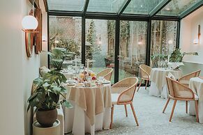 The Burgundy - Boutique B&B