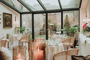 The Burgundy - Boutique B&B