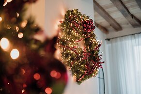 The Burgundy - Boutique B&B