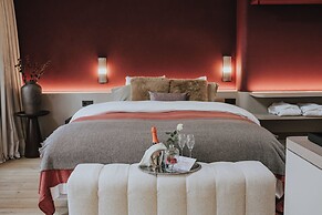 The Burgundy - Boutique B&B