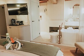 The Burgundy - Boutique B&B