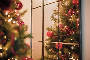 The Burgundy - Boutique B&B