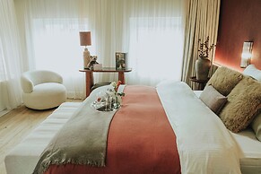 The Burgundy - Boutique B&B