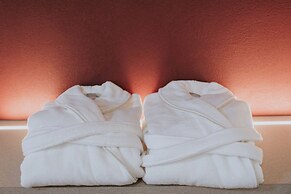 The Burgundy - Boutique B&B