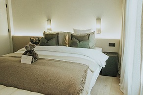 The Burgundy - Boutique B&B