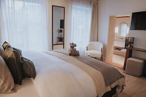 The Burgundy - Boutique B&B