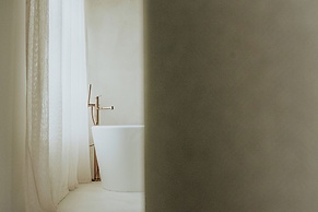 The Burgundy - Boutique B&B