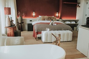 The Burgundy - Boutique B&B