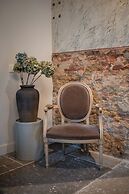 The Burgundy - Boutique B&B