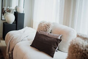 The Burgundy - Boutique B&B