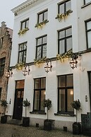 The Burgundy - Boutique B&B