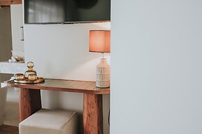 The Burgundy - Boutique B&B