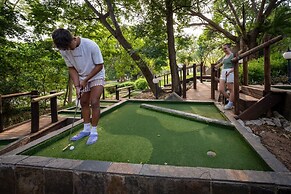 First Group Sanbonani Resort