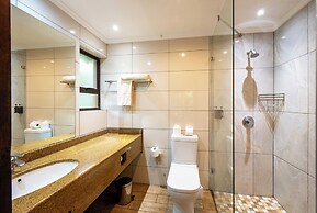 First Group Sanbonani Resort