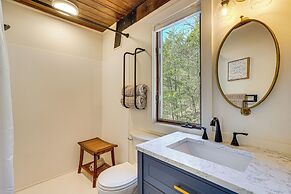 Fish, Swim & Kayak: Spacious Beaver Lake Home!