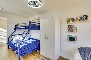 Fish, Swim & Kayak: Spacious Beaver Lake Home!