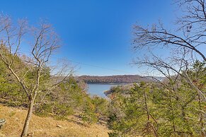 Fish, Swim & Kayak: Spacious Beaver Lake Home!