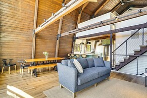 Fish, Swim & Kayak: Spacious Beaver Lake Home!