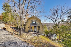 Fish, Swim & Kayak: Spacious Beaver Lake Home!