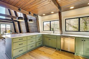 Fish, Swim & Kayak: Spacious Beaver Lake Home!