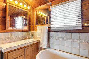 Mtn-view Cabin w/ Horse Pasture in Koosharem