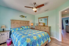 2 Mi to Ocean: Home w/ Pool in Hernando Beach!