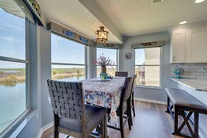 2 Mi to Ocean: Home w/ Pool in Hernando Beach!