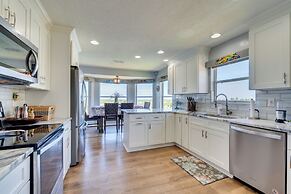 2 Mi to Ocean: Home w/ Pool in Hernando Beach!