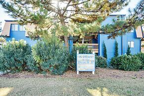 Walk to Pool + Shore: Ocean Isle Beach Getaway!