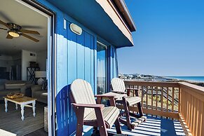 Walk to Pool + Shore: Ocean Isle Beach Getaway!