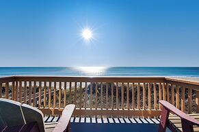 Walk to Pool + Shore: Ocean Isle Beach Getaway!