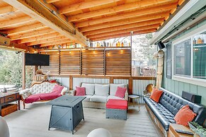 < 10 Mi to Trinity River: Family Home w/ Hot Tub!