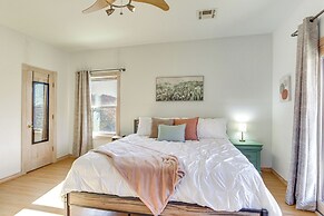 Spacious Cabin w/ Views, Near Lake Lawtonka!