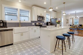 Savannah Apt: 1 Mi to Forsyth Park!