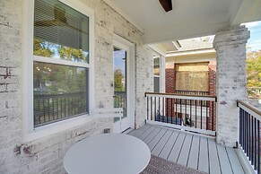 Savannah Apt: 1 Mi to Forsyth Park!