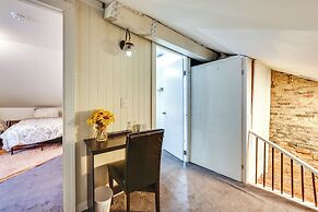 Townhome ~ 1 Mi to Downtown Pittsburgh & Stage AE