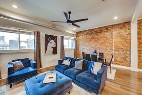 Townhome ~ 1 Mi to Downtown Pittsburgh & Stage AE